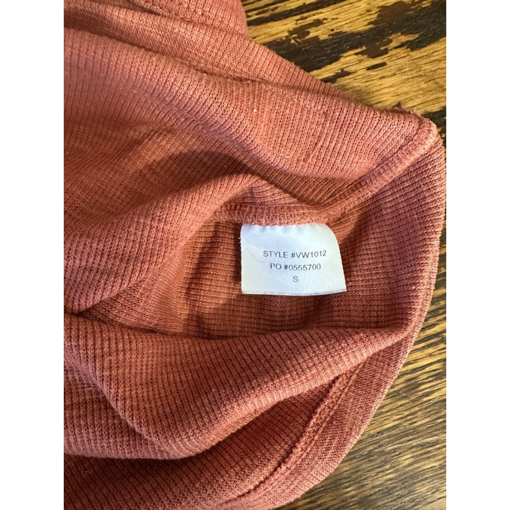 Vuori Tank Top in Dusty Coral Heather - Picture 7 of 7